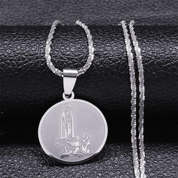 KOMI Dainty Figure Necklaces for Women 18K Gold Plated Stainless Steel Round Coin Disc Virgin Mary Pendant Necklace Jewelry Gift