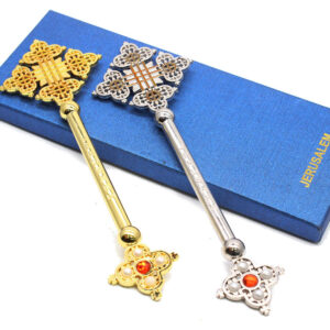 2024 Hot Selling Religious Jerusalem Prayer Blessing Byzantine Hand Holding Cross Crucifix Pendant With Box