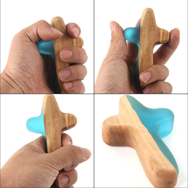 KOMI Hot Sale Hand Olive Wood Cross Ornaments Italian Olive Wood Hand Cross
