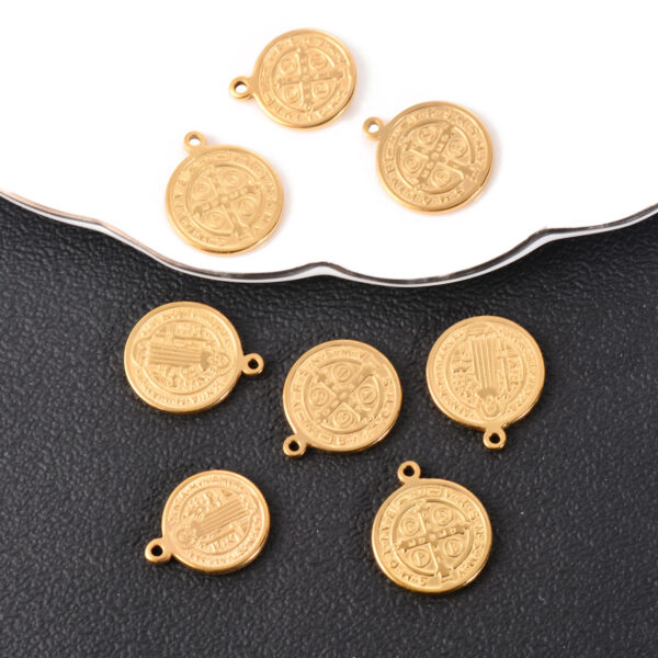 7cf11b902889cb94eeb0d07bbcbc149c_H15114f5a3d1d4cd396aa2991331d316ac_avif=close&webp=close KOMI Small Rust Steel Pendant Saint Benedict Multi-size Gold Jewelry Necklace DIY Pendant