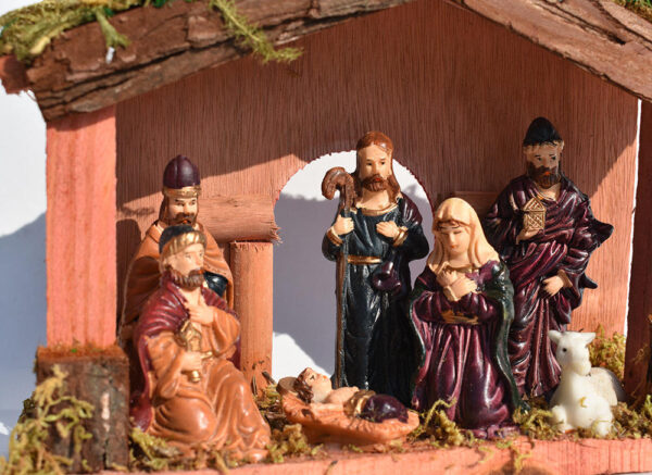 KOMI New Nativity Manger with Christmas Decorations Manger House Characters Holiday Home Decoration