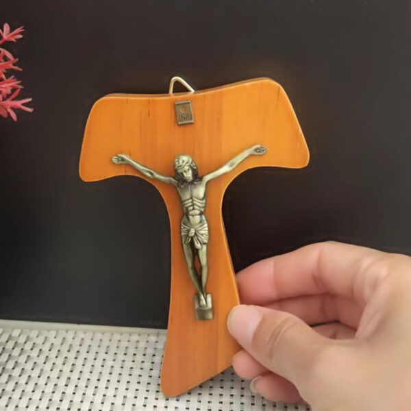 KOMI Hand-hold Crucifix Pendant Wood Jesus Cross Home Decoration Crafts Promotion Gifts Jewelry Accessories