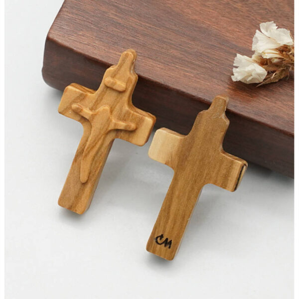 KOMI Natural Olive Wood Cross Carved Jesus Relief 2cm to 4.5cm Jerusalem Wooden Rosary Necklace Cross Pendant for Jewelry Making
