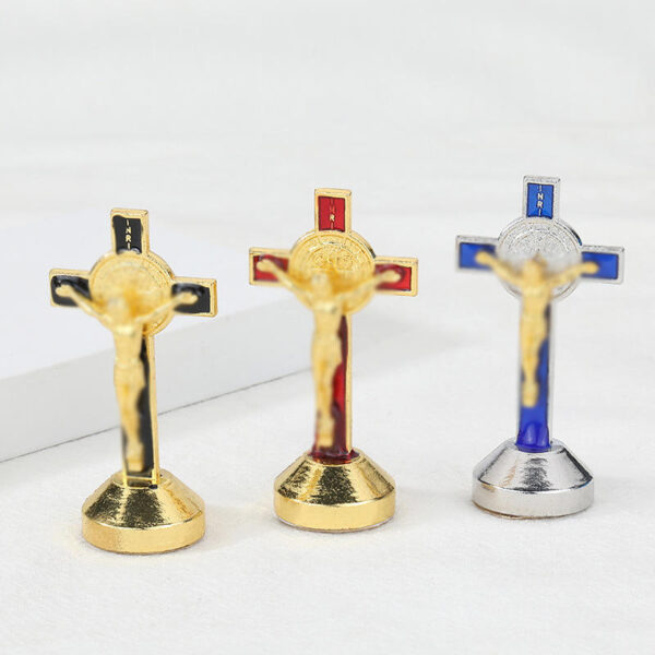 Hot Sale Retro Alloy Cross Decoration Desktop Office Creative Fashion Religious Metal Ornaments