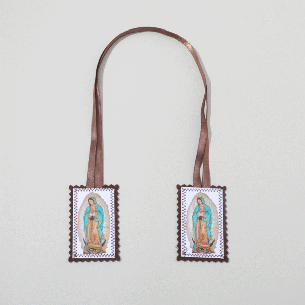 fb9a5b59915859bbc369ad65e7924c04_H482e2e83073b472aadfd11d75d8a490cF_avif=close&webp=close Customized Handmade Fabric Scapula Religious Saint Figure Pattern Brown Rope Double Pendant Scapula Medallion Jewelry